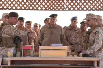 الحنيطي يؤكد جاهزية القوات المسلحة للتعامل مع التحديات والظروف الراهنة