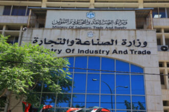 وزير الصناعة والتجارة: المخزون الاستراتيجي للسلع الغذائية عال ومريح وآمن جدا