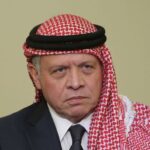 الملك يعزي أمير دولة الكويت باستشهاد ضابطين أثناء أداء الواجب