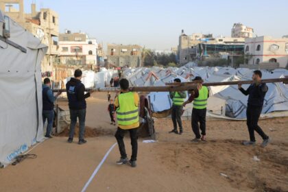 تكية أم علي تسلم 1000 خيمة للنازحين في قطاع غزة