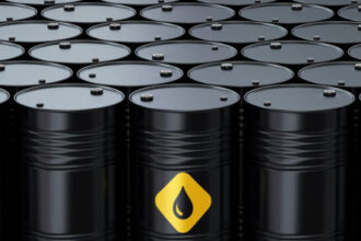 خام برنت يرتفع مجددا فوق 100 دولار للبرميل إثر الحرب في الشرق الأوسط