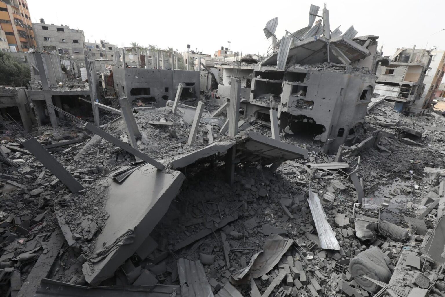 استشهاد فلسطينيين وإصابة 10 جراء قصف الاحتلال جنوب قطاع غزة​ 