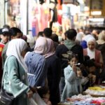 حركة تسوق نشطة لشراء الألبسة وسط أسعار اعتيادية