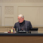 الملك يؤكد ضرورة فتح المسجد الأقصى أمام المصلين