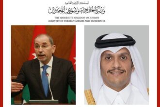 وزير الخارجية يبحث مع نظيره القطري آفاق إنهاء التصعيد الخطير في المنطقة