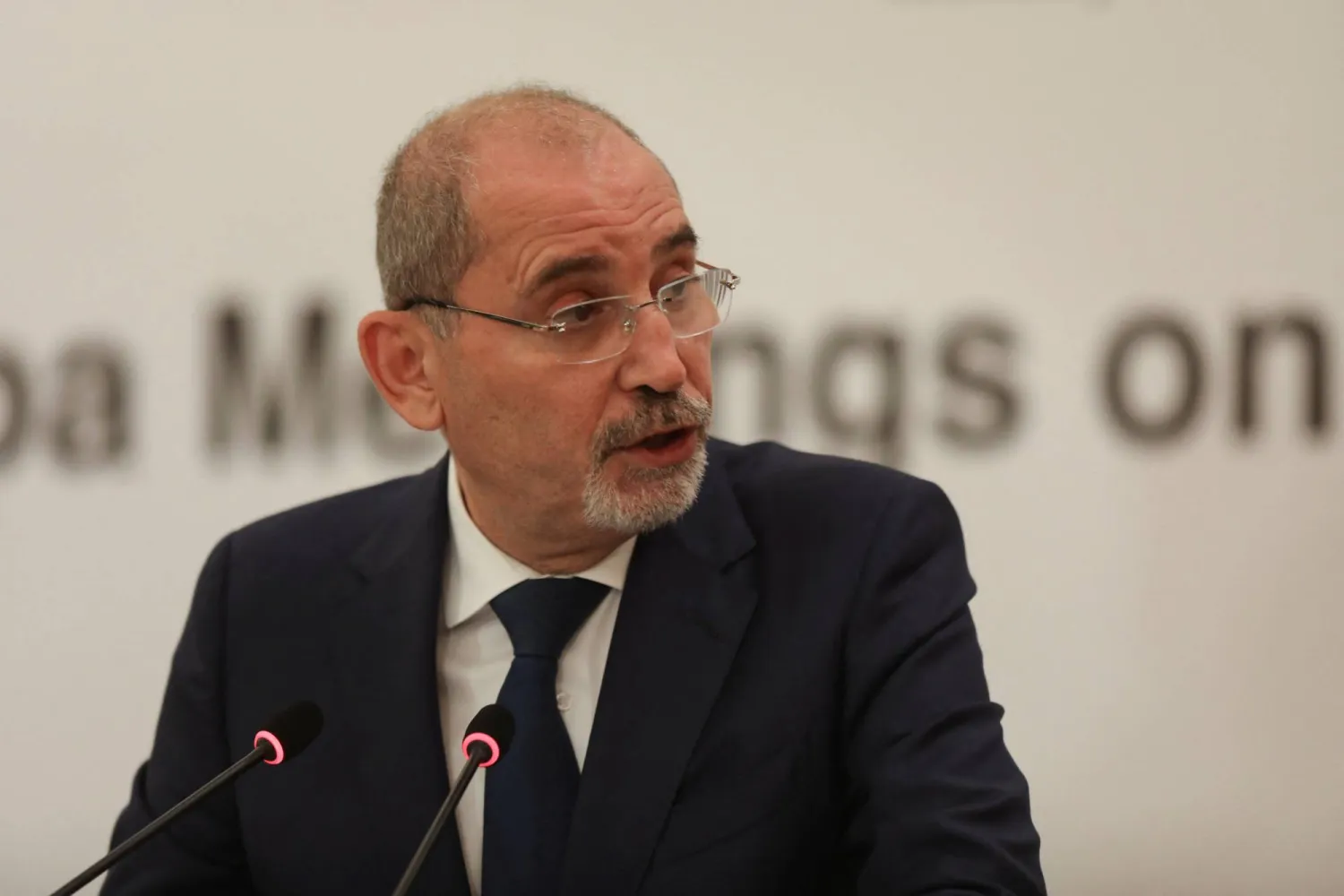 الصفدي: نريد لهذه الحرب أن تنتهي وفق أسس تضمن مستقبلا لا تكرر فيه التهديدات السابقة