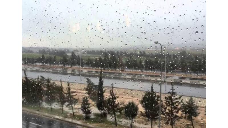 هطولات مطرية متفاوتة الشدة تشمل جنوب المملكة وتمتد بزخات متفرقة للشمال والوسط