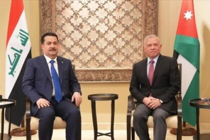 الملك لرئيس الوزراء العراقي: ضرورة وقف الحرب الدائرة واحترام سيادة الدول