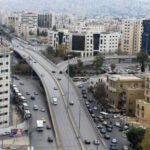 انخفاض ملموس وامطار اليوم وارتفاع الحرارة الثلاثاء والأربعاء