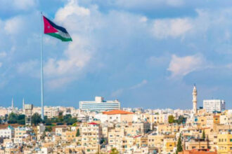 أجواء غائمة جزئياً اليوم وارتفاع درجات الحرارة يومي الثلاثاء والأربعاء