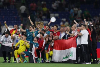 العراق يعلن تعطيل الدوام الرسمي ليومي الأربعاء والخميس احتفاءً بالتأهل للمونديال