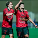 الخليج يخطف نقطة من الخلود