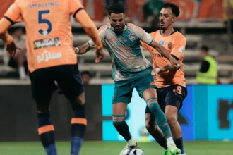 ما كان يخشاه الأهلي حصل.. تعادل أمام الفيحاء