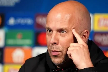 «الجميع يدعمني».. مدرب ليفربول يلمح للبقاء رغم الموسم الكارثي