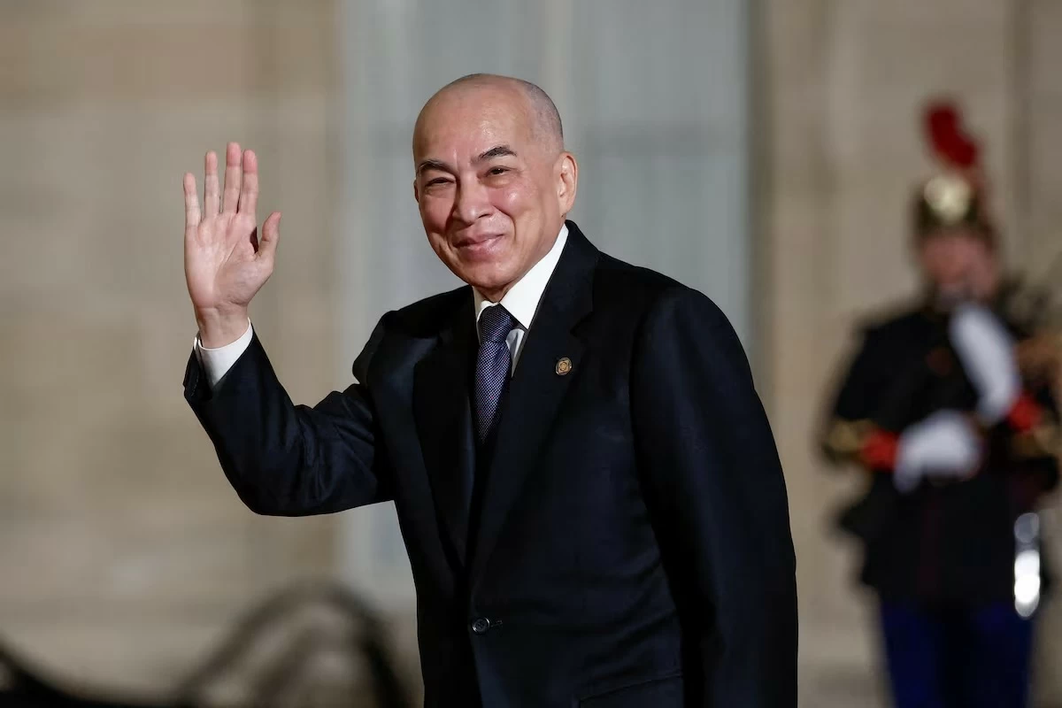 ملك كمبوديا يُعلن إصابته بسرطان البروستاتا وتلقي العلاج في الصين ملك كمبوديا يُعلن إصابته بسرطان البروستاتا وتلقي العلاج في الصين