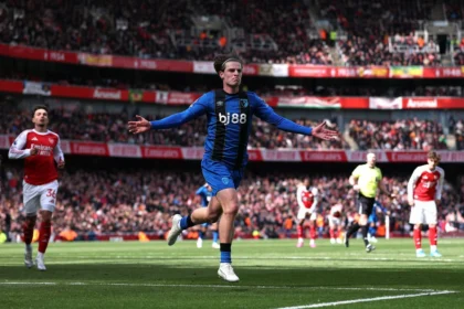 سقوط في توقيت قاتل.. أرسنال يمنح «شبح السيتي» قبلة الحياة