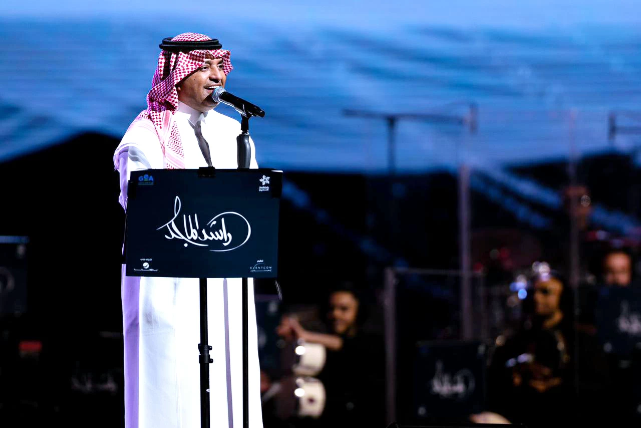 قلب الطاولة وكسر الأرقام.. و«تفنن» مع عشاقه.. راشد الماجد: أبدعتوا يا أهل جدة