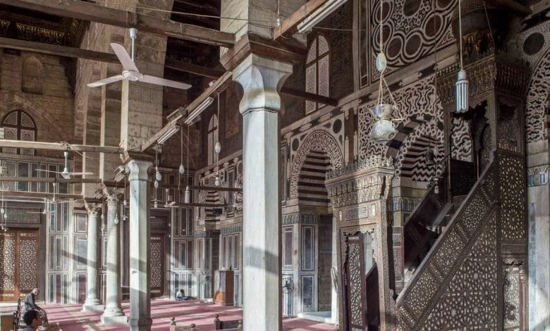 سلسلة سرقات داخل «بيوت الله».. كيف أسقطت الكاميرات لصوص المساجد في مصر؟