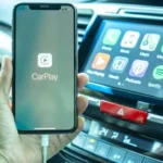 وداعاً للكابلات.. حيلة ذكية تحوّل سيارتك إلى «Apple CarPlay» لاسلكي في ثوانٍ