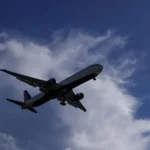عاجل | مفاجأة في الأجواء.. رحلة جوية تتحول إلى غرفة ولادة طارئة!