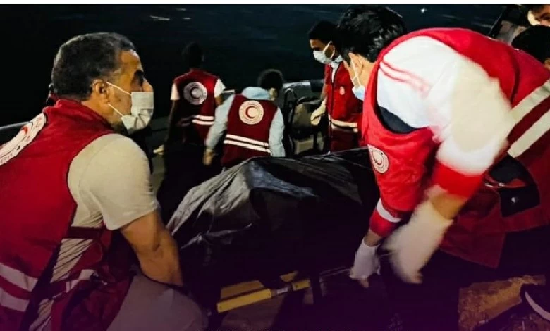 «قارب الأشباح» في ليبيا.. 8 أيام من الجوع تنهي حياة 17 شخصاً في عرض البحر