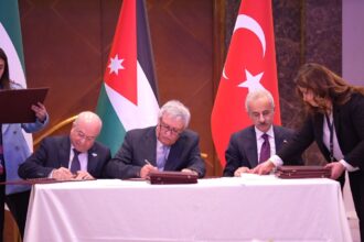 مذكرة تفاهم ثلاثية لتعزيز التكامل في قطاع النقل بين الأردن وسوريا وتركيا