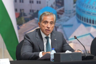 رئيس الوزراء يجري اتصالا هاتفيا مع نظيره اللبناني ويؤكد تضامن الأردن الكامل مع لبنان