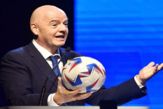 اتحاد أميركا الجنوبية يدعم إنفانتينو للترشح لولاية رابعة في رئاسة الفيفا