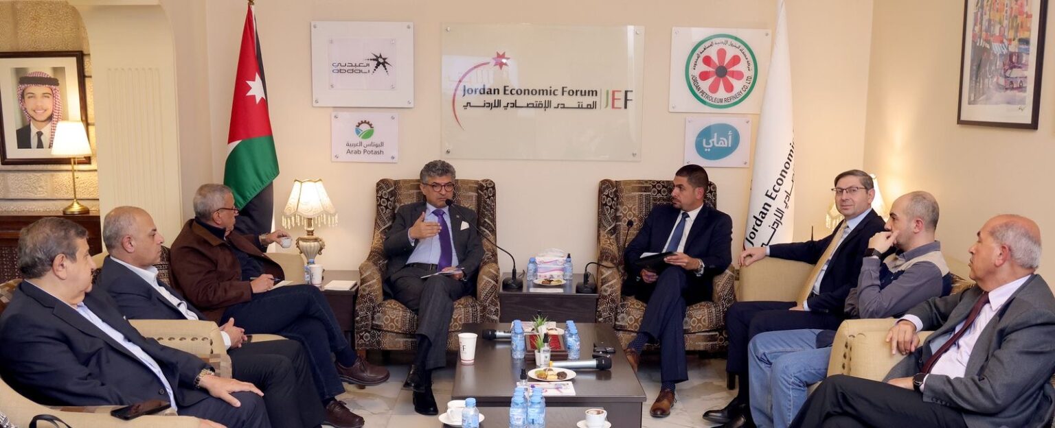 المنتدى الاقتصادي الأردني يناقش واقع القطاع السياحي في البترا