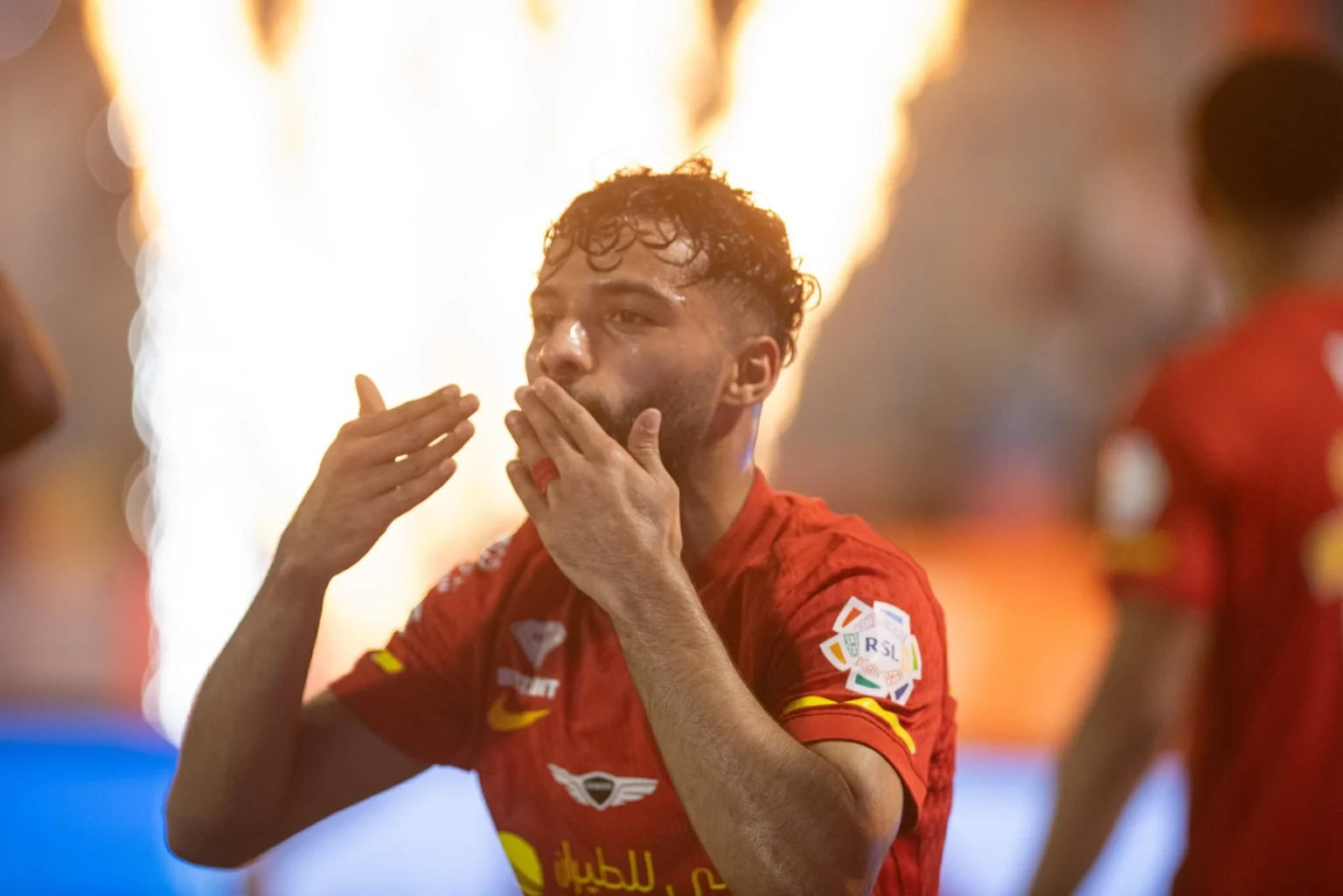 القادسية ينعش آمال الهلال بـ«النصر»
