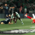 الأهلي «يهبّط» الأخدود رسمياً من دوري روشن