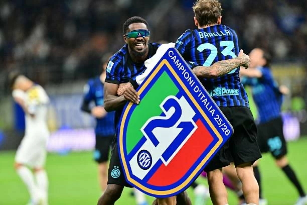 إنتر ميلان يتوَّج بلقب الدوري الإيطالي للمرة الـ 21