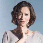 بعد وفاة والدها.. منة شلبي تعود إلى «عنبر الموت»