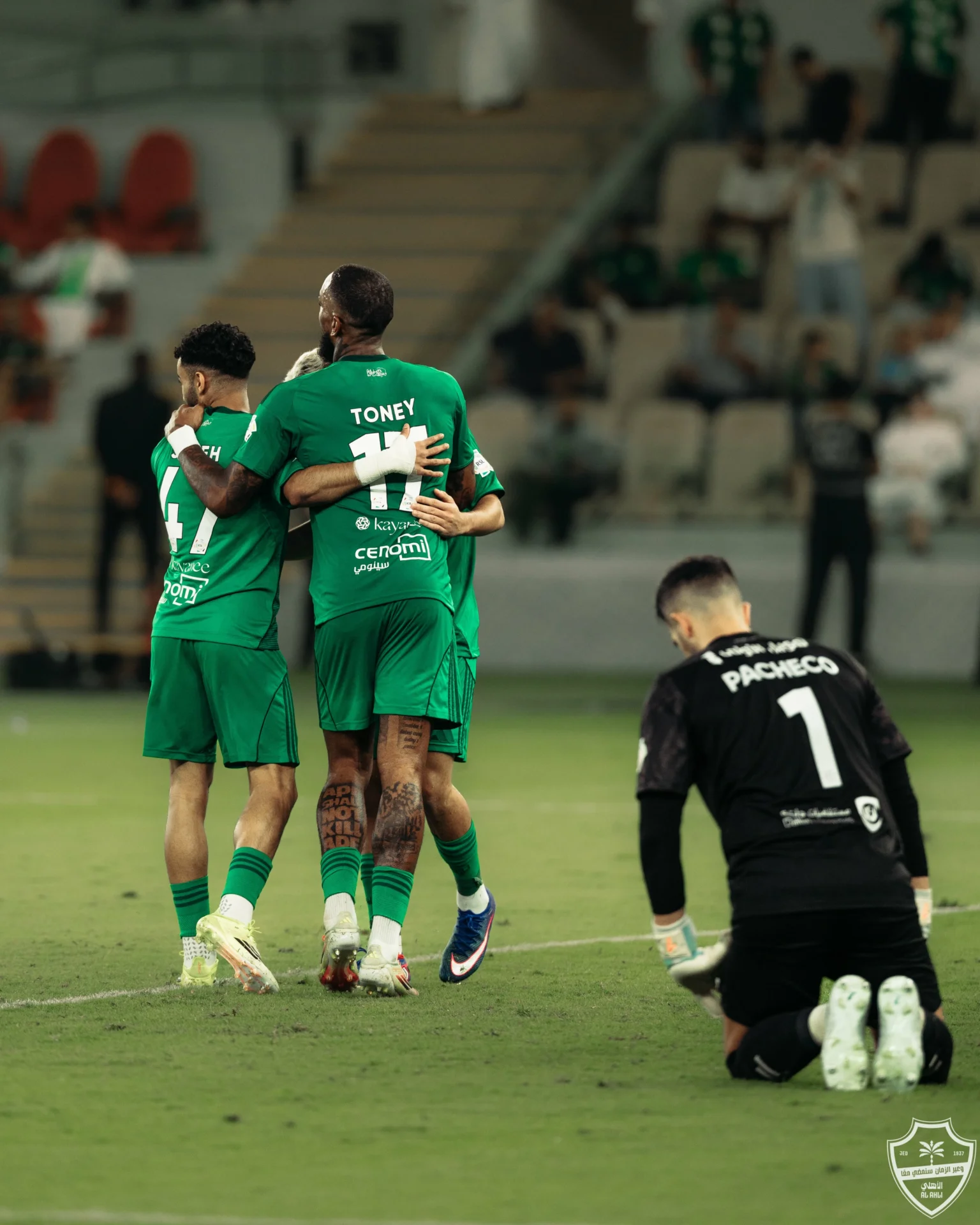 الأهلي يواصل انتصاراته التاريخية على أرضه