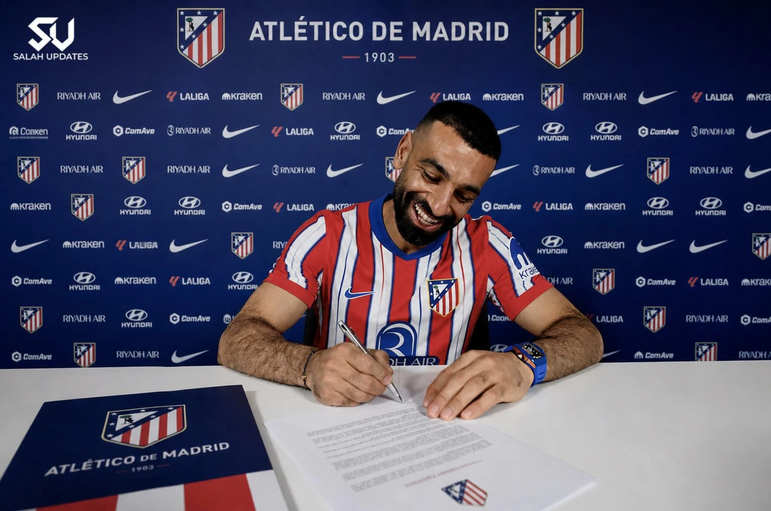 هل وقع محمد صلاح عقده الجديد مع أتلتيكو مدريد؟