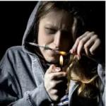ربات منزل في «دائرة السموم».. سقوط عصابة نسائية لتجارة المخدرات