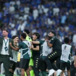 إنريكي «يُضحي».. تحامل على إصابته وسجل هدفاً تاريخياً