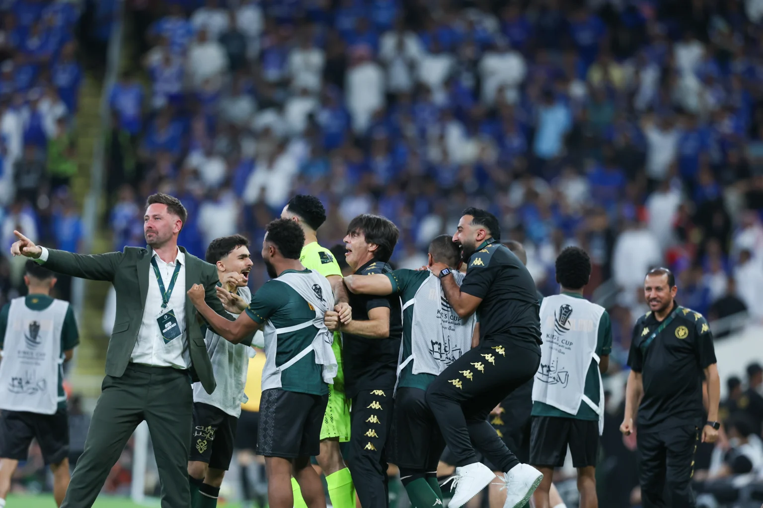 إنريكي «يُضحي».. تحامل على إصابته وسجل هدفاً تاريخياً