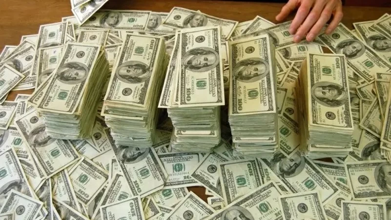 «الأوراق الخضراء».. كيف خدعت عصابة ضحاياها بملايين الدولارات في القاهرة؟