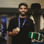 الوفاء عنوانه الأهلي.. تكريم الرشيدي بميدالية وساعة