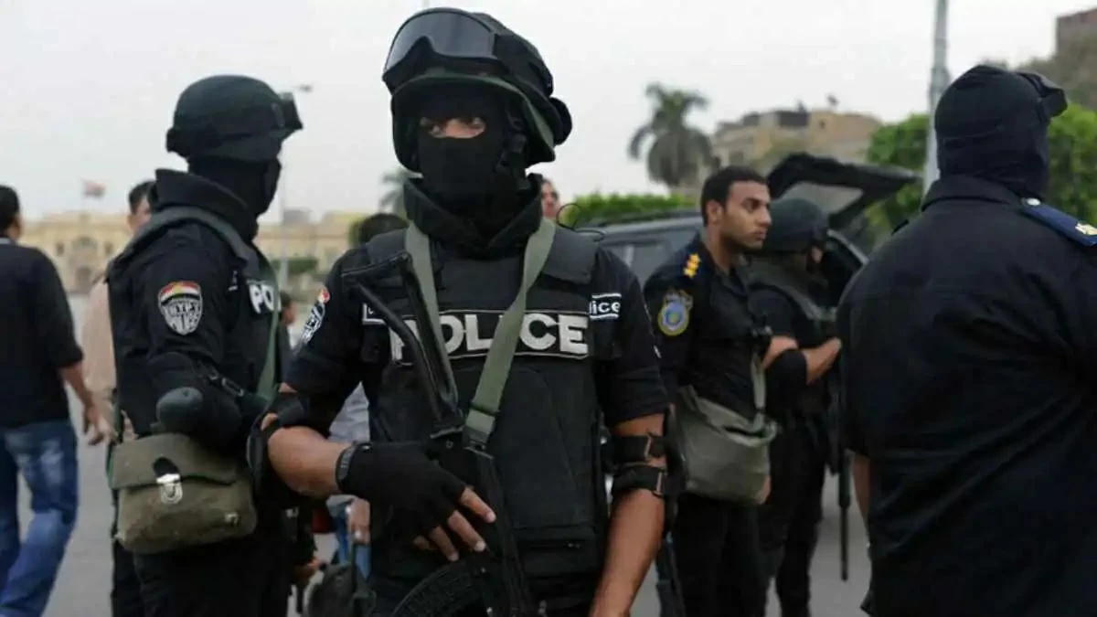 بـ25 طعنة ومطرقة.. رجل أعمال مصري ينهي حياة زوجته بسبب «طلباتها»