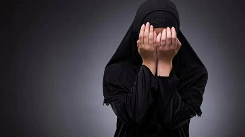 مسلخ بشري.. مصرية تمزق زوجها وتضع أشلاءه بأكياس وتمارس علاقة محرمة بجانبه!