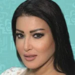 «الكلاب الضالة» تشعل حرباً كلامية بين سمية الخشاب وإعلامي مصري
