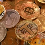 انهيار منصة كبرى وشبهات روسية يدفعان بولندا لتنظيم العملات الرقمية