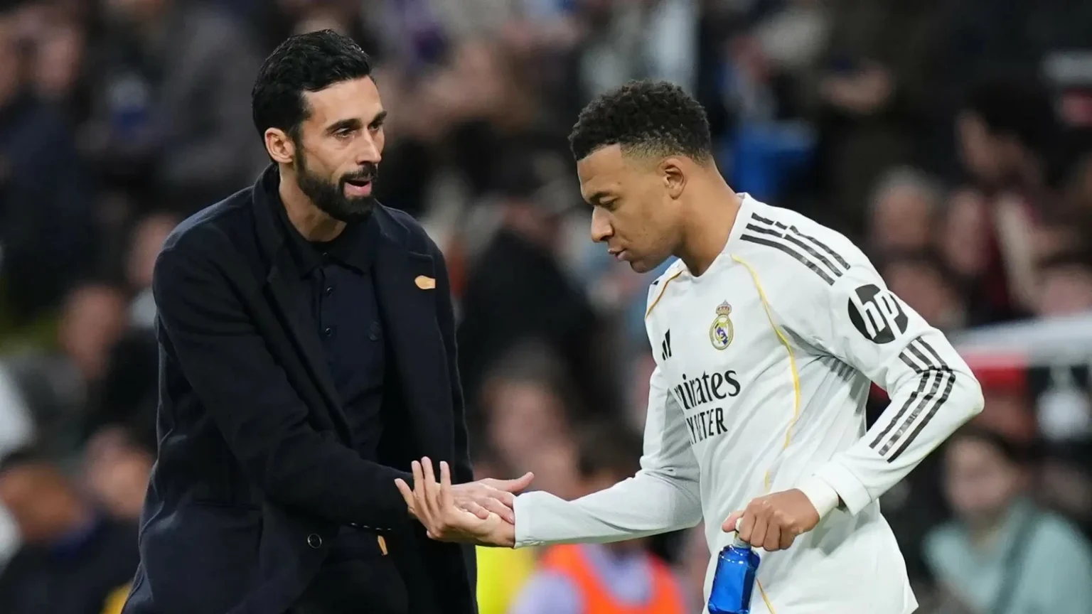 «المهاجم الرابع».. أزمة جديدة في موسم فوضوي لريال مدريد