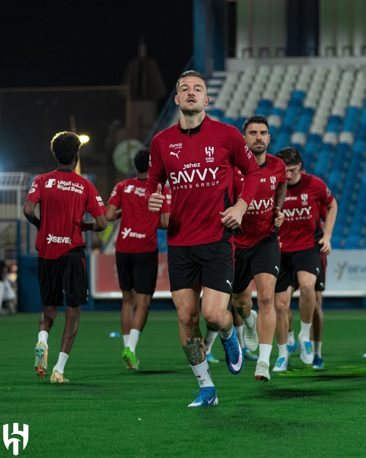 4 غيابات مؤثرة في الهلال قبل مواجهة «نيوم»