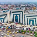بعد رسوب «ابن قيادي».. انفجار قنبلة ومسلحون يحاصرون منزل رئيس جامعة عراقية
