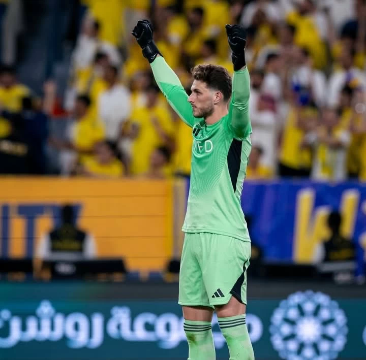 «أنشيلوتي» يستبعد حارس النصر وويستدعي «إيبانيز»و«فابينيو»