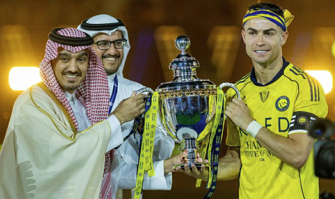 وزير الرياضة يتوج الدون بـ النصر