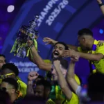 الكأس لم يفارق العمري .. موسمين